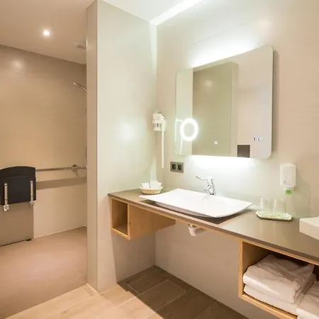 Hotel Haus Tiefenbach 4*