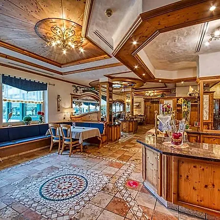 Haus Tiefenbach Hotel 4*