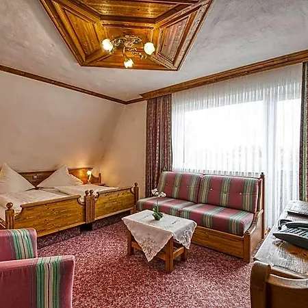 Haus Tiefenbach Hotel 4*